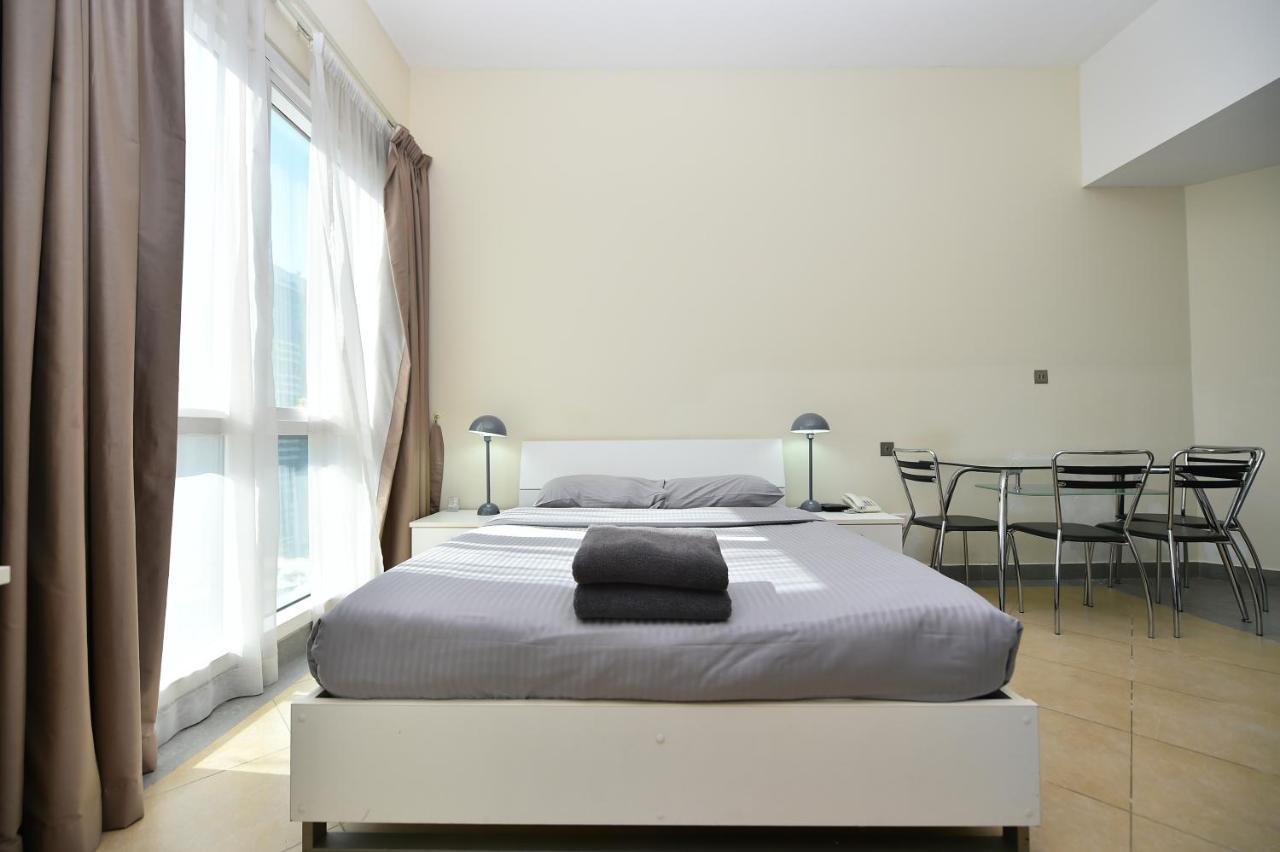 Relaxing Furnished Studio Near Dic Metro, Barsha Heights - Alia Apartment ดูไบ ภายนอก รูปภาพ