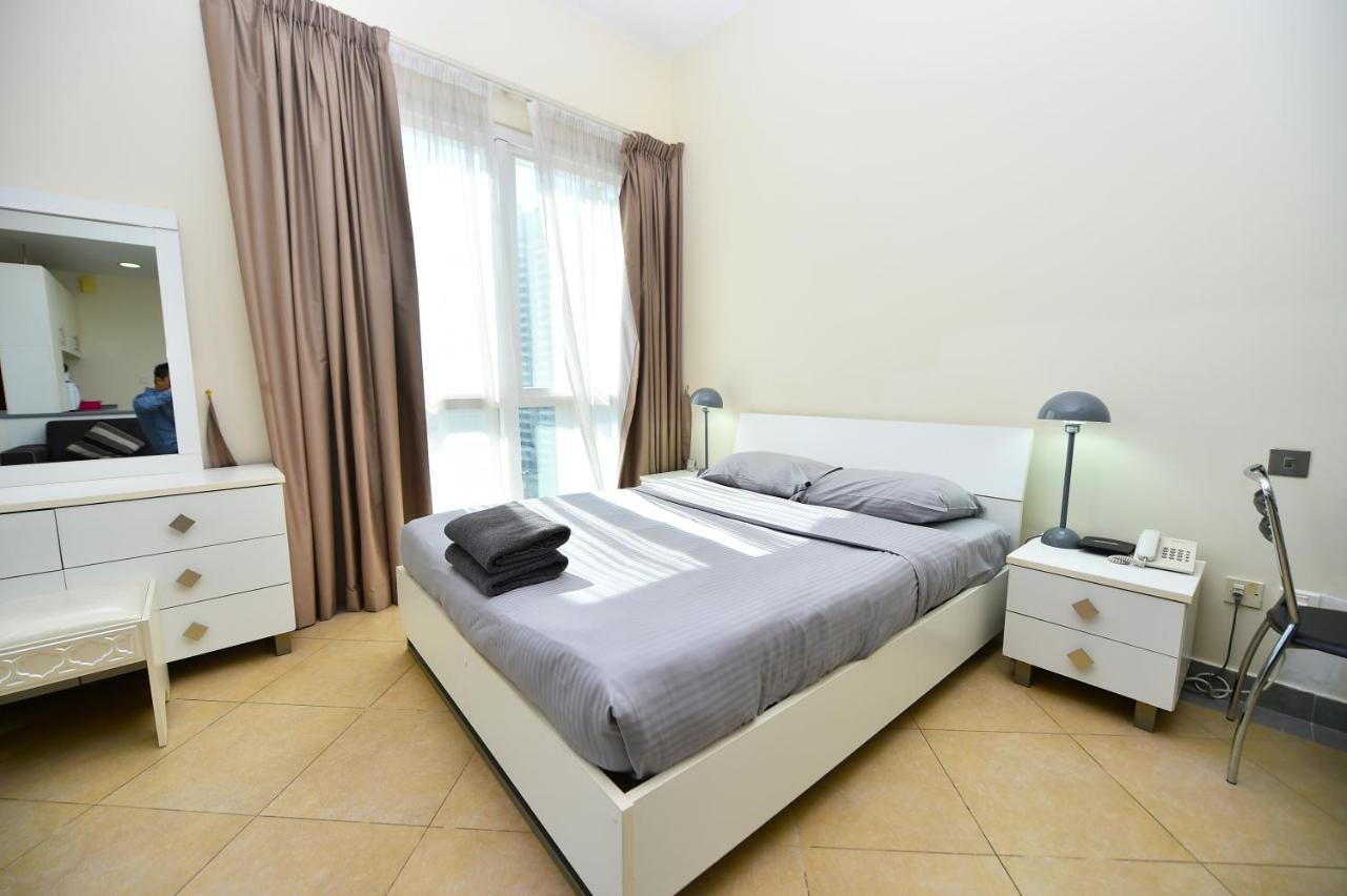 Relaxing Furnished Studio Near Dic Metro, Barsha Heights - Alia Apartment ดูไบ ภายนอก รูปภาพ